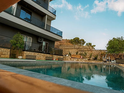 Rikonstruksion dhe ndertimi i hotelit, Sarada Crown Rikonstruksion dhe ndertimi i hotelit, Sarada Crown